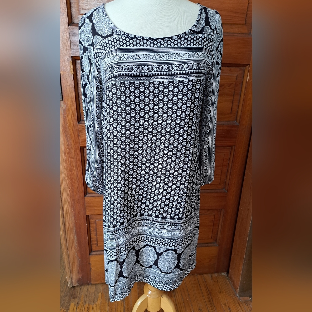 Fashion Fuse Women's Dress Size L 100% Rayon Light Weight